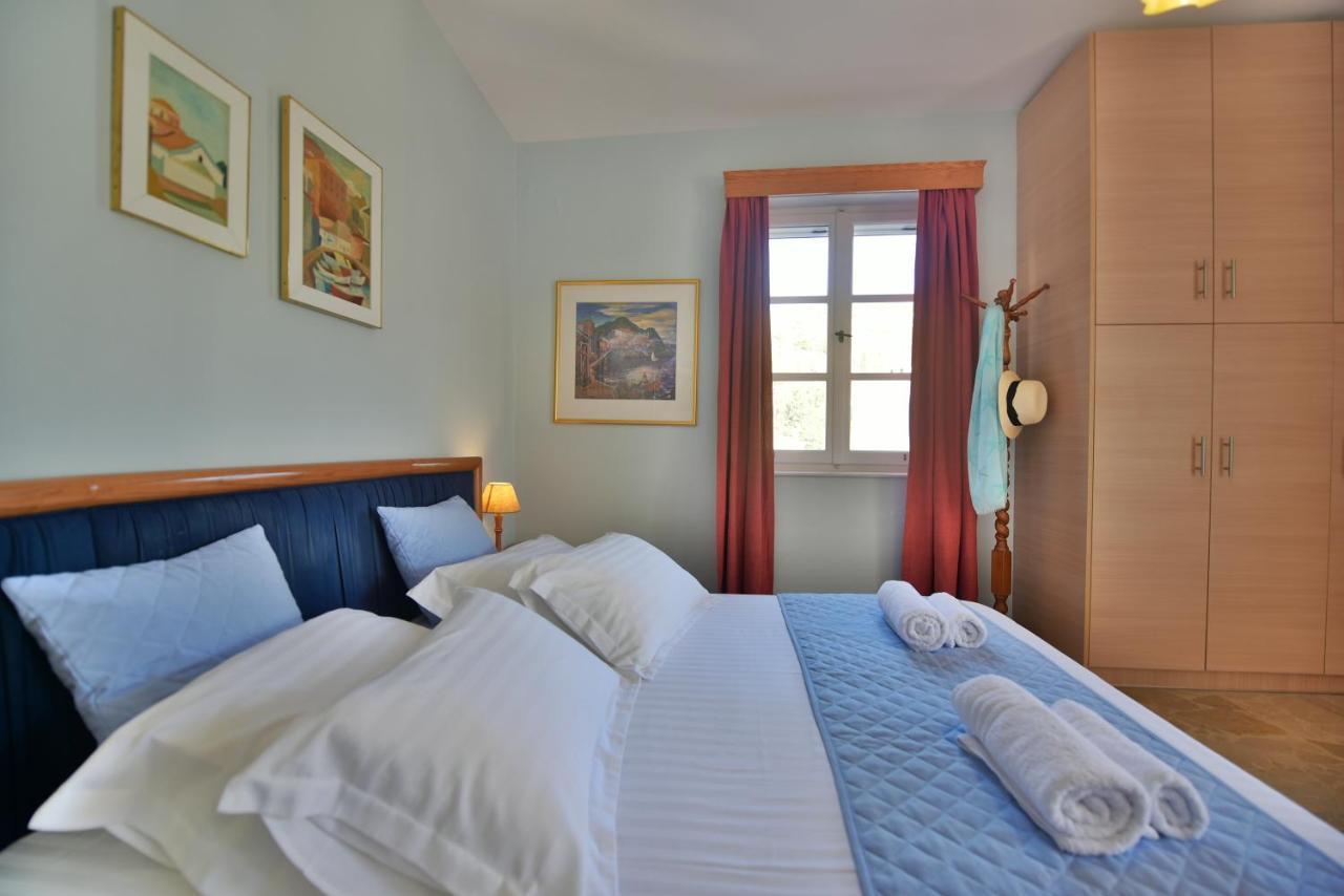 Feel At Home - Family House In Hydra Exterior foto